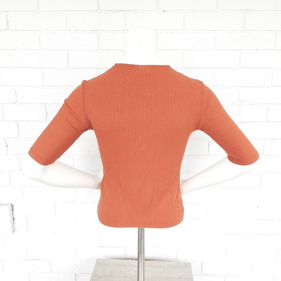 TopShop Ribbed Lace Up Crop Top - Picture 4 of 6